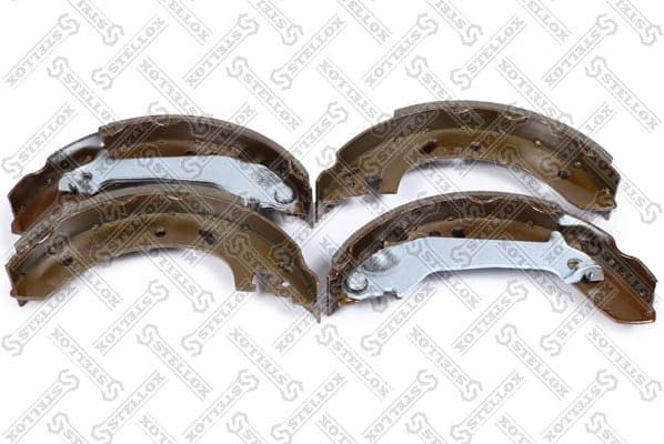 Brake Shoe Set 681 100-SX