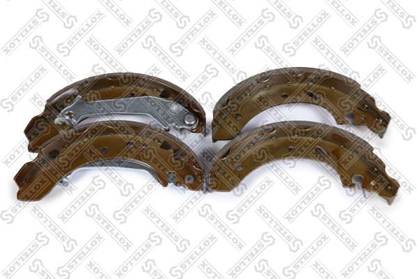 Brake Shoe Set 681 101-SX