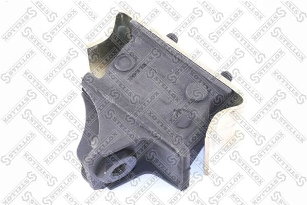 Mounting, engine 81-02759-SX