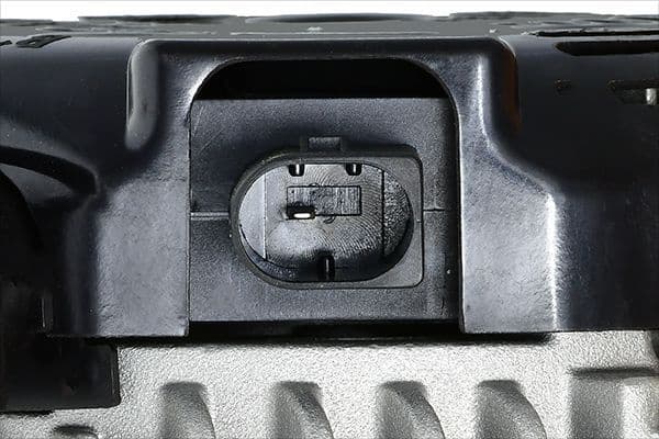 Alternator 8EL 015 630-481 - image 4