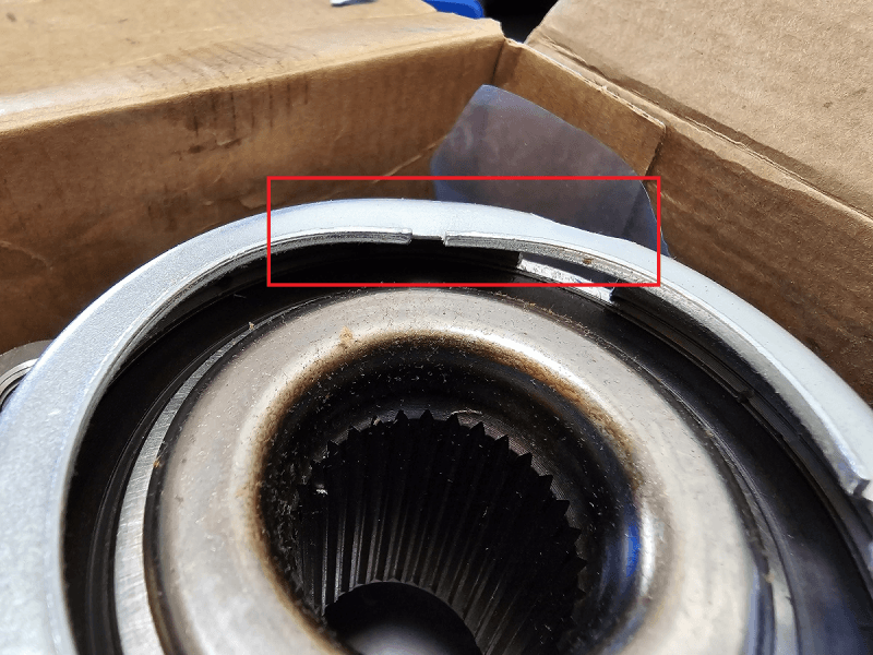 SU PAŽEIDIMU, nedidelis įlenkimas, naudojimui įtakos neturi - image 3