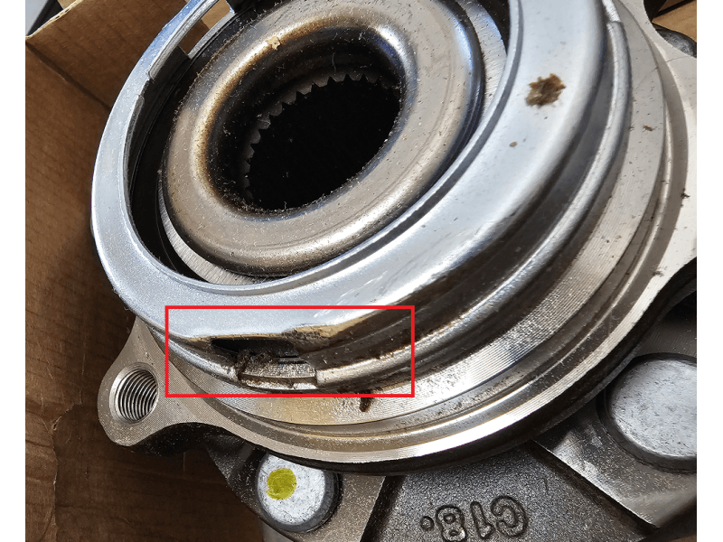 SU PAŽEIDIMU, nedidelis įlenkimas, naudojimui įtakos neturi - image 2