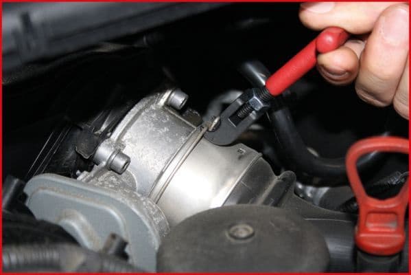 Šlangos fiksatoriaus nuėmimo įrankis HENN tipo - image 8