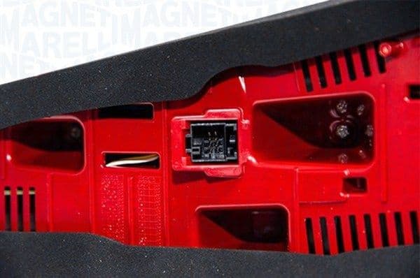 Tail Light Assembly 714021170751 - image 2