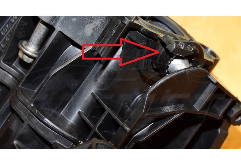 Plug, intake manifold 08.20315 - image 2