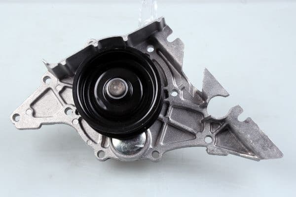 Water Pump, engine cooling P560