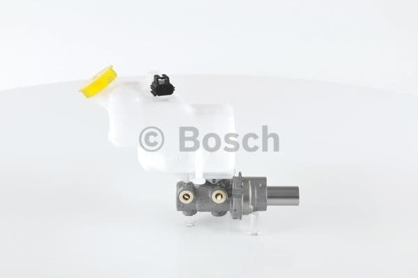 Brake Master Cylinder 0204123716 - image 4